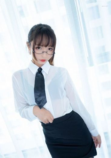 少婦饑渴偷公亂第95_4K在線觀看完整版