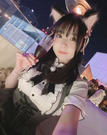 中文字幕無(wú)碼制服絲襪視頻_1080P電影完整版在線觀看
