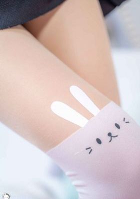 小編在這里為大家?guī)砜磭a(chǎn)污視頻_藍(lán)光手機(jī)在線看