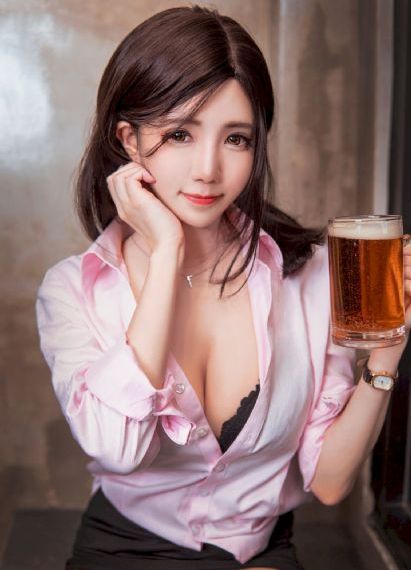 用鞭子抽總裁屁股視頻_BD韓語最新電影在線觀看
