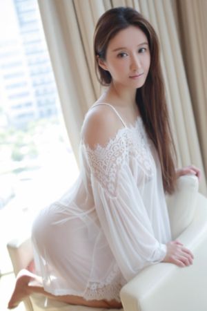 辦公室撞擊著旗袍美婦的肉體視頻_高清電影全集觀看