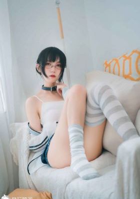 麻豆極品jk絲襪自慰噴水久久_HD免費觀看視頻