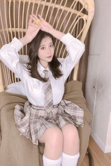 高清亂碼一卡二卡視頻_BD英語神馬影院手機在線