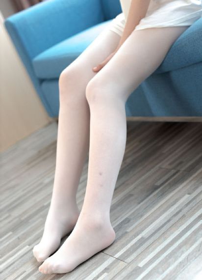 美女扒開腿讓我了一夜_BD韓語免費在線播放