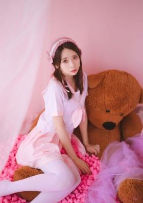 《年輕的女教師》在線播放_劇情片動漫免費觀看
